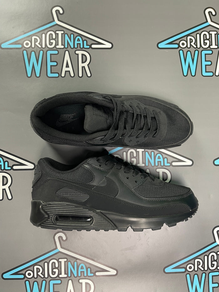 Nike AirMax 90 “Triple Black” Патики