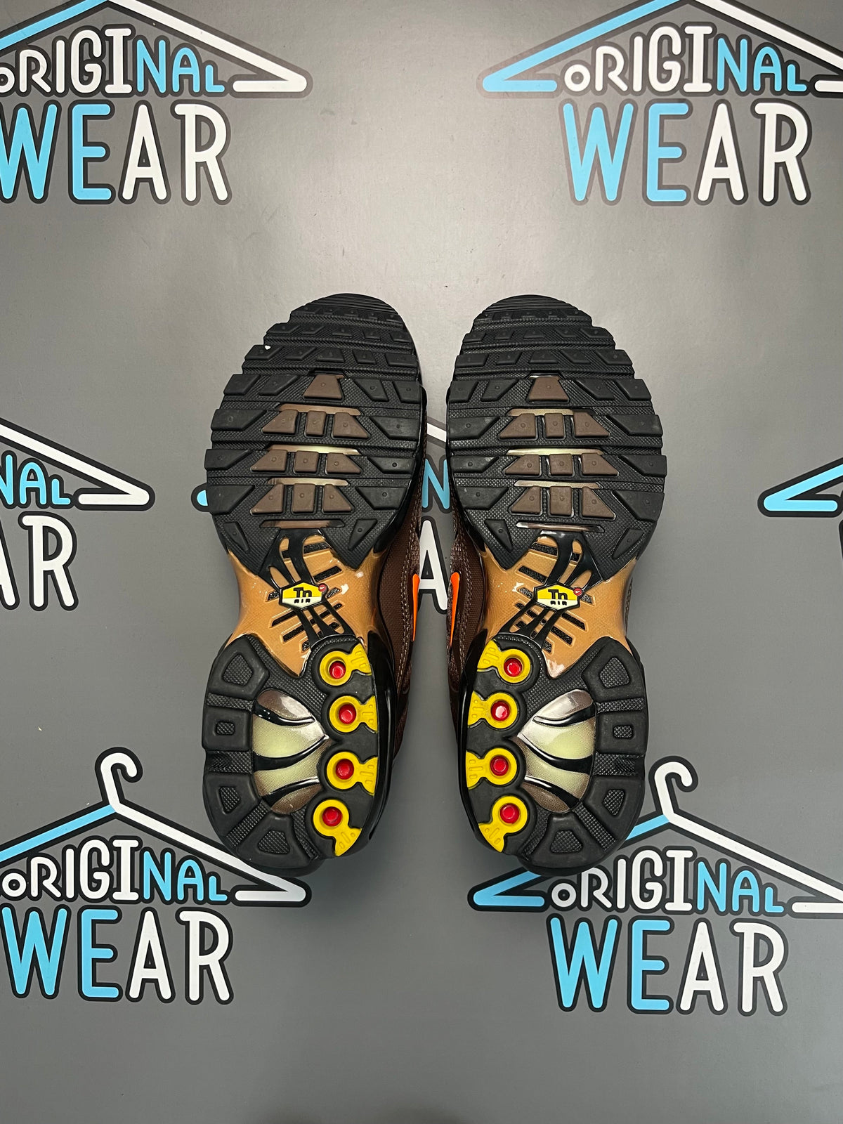 Nike Air Max TN “Brown Destiny” &mdash; Слика 4 од 6