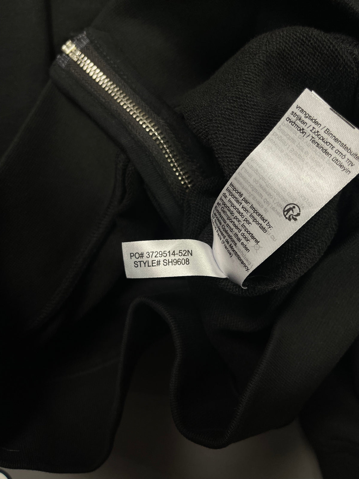 Lacoste “Full Black” дукс &mdash; Слика 4 од 4