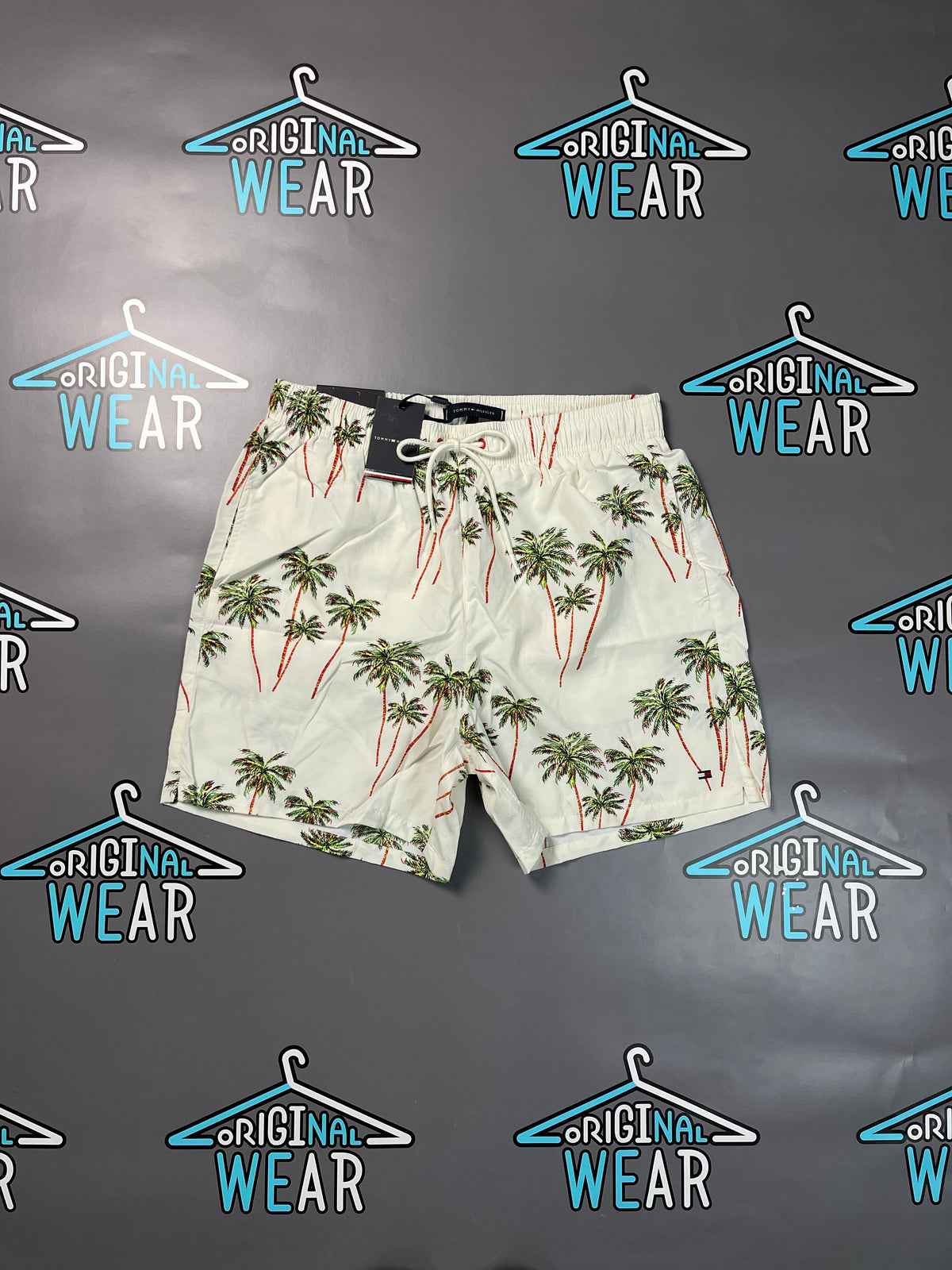 Tommy Hilfiger „Tropical“ шорц &mdash; Слика 1 од 4