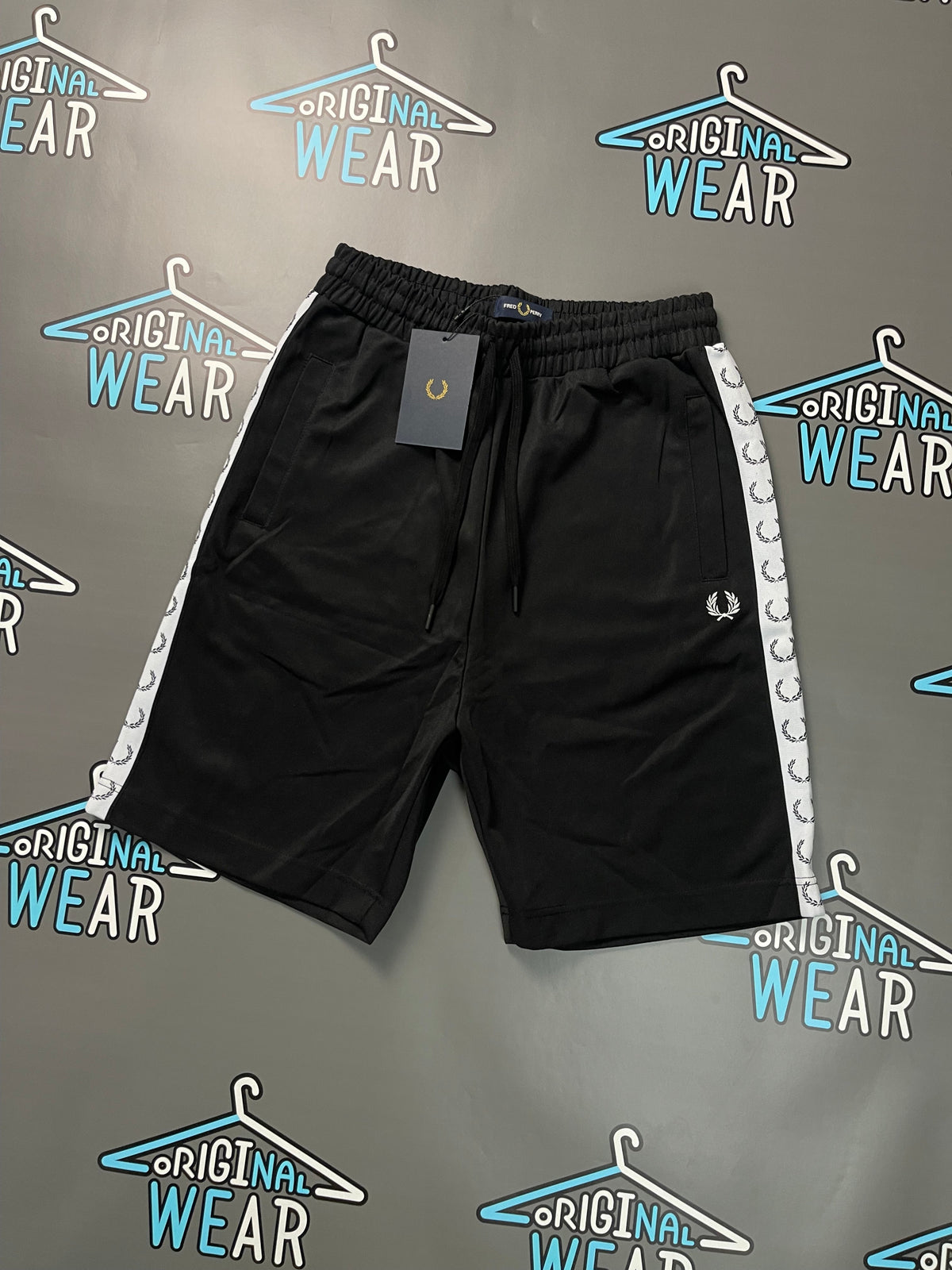 Fred Perry Шорц &mdash; Слика 2 од 4
