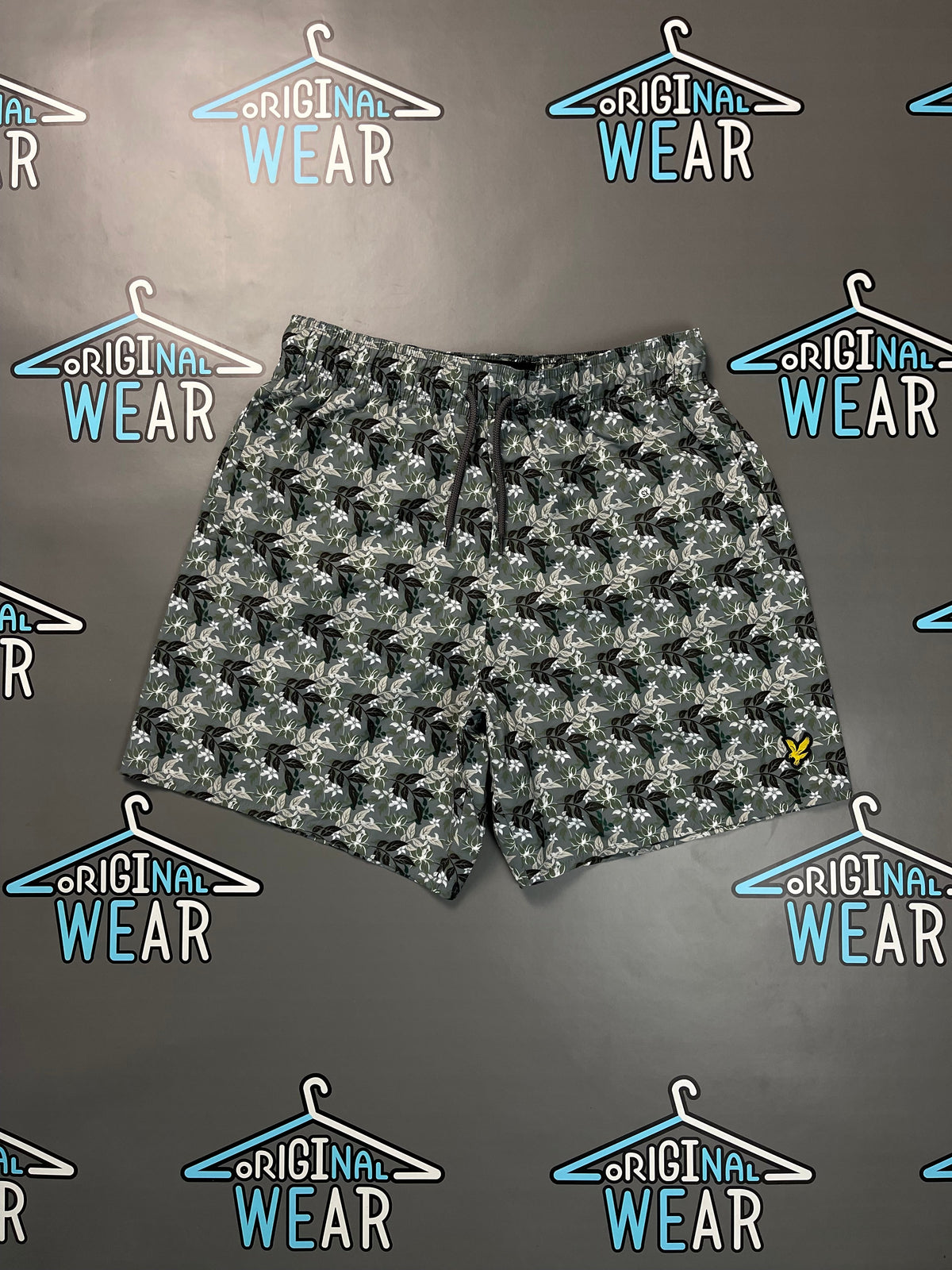 Lyle & Scott Шорц &mdash; Слика 1 од 6