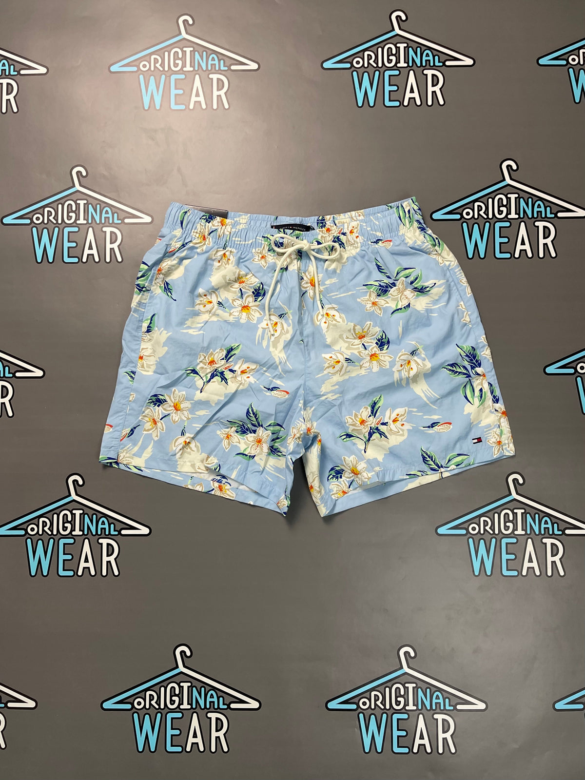 Tommy Hilfiger „Tropical“ шорц &mdash; Слика 1 од 5