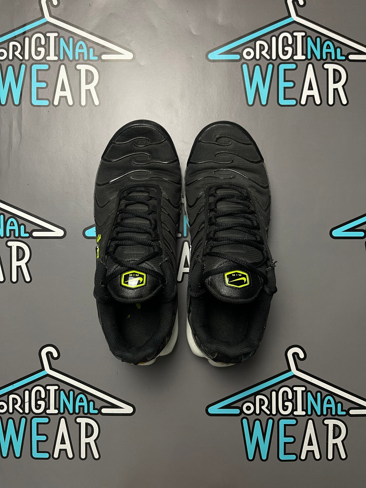 Nike Air Max TN Plus “Black/Volt” &mdash; Слика 2 од 6