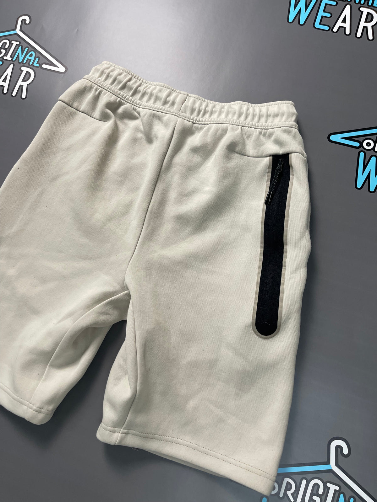Nike Tech Fleece Шорц &mdash; Слика 4 од 5