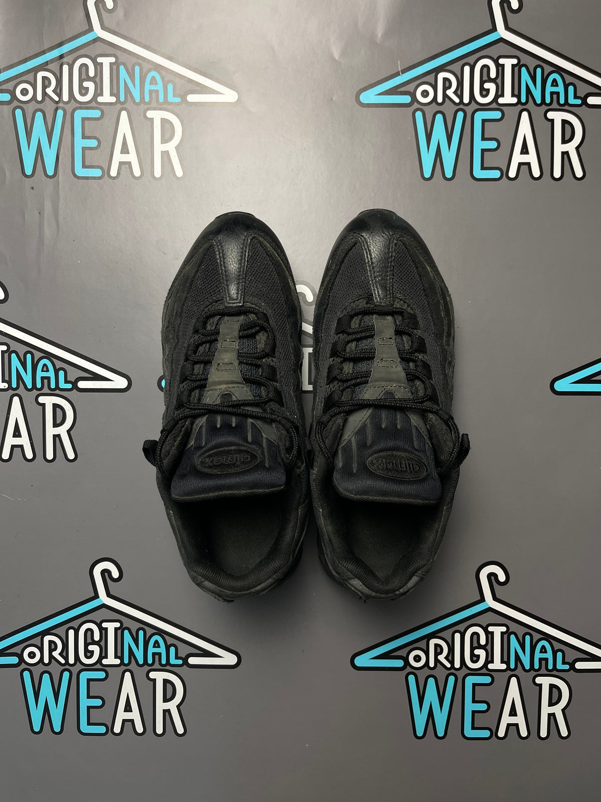 Nike AirMax 95 “Full Black” &mdash; Слика 3 од 6