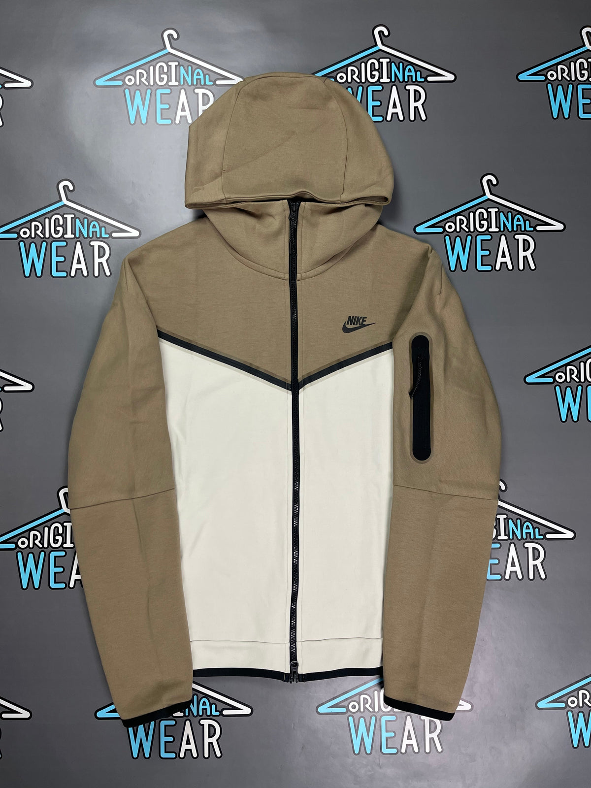 Nike Tech Fleece дукс &mdash; Слика 1 од 4