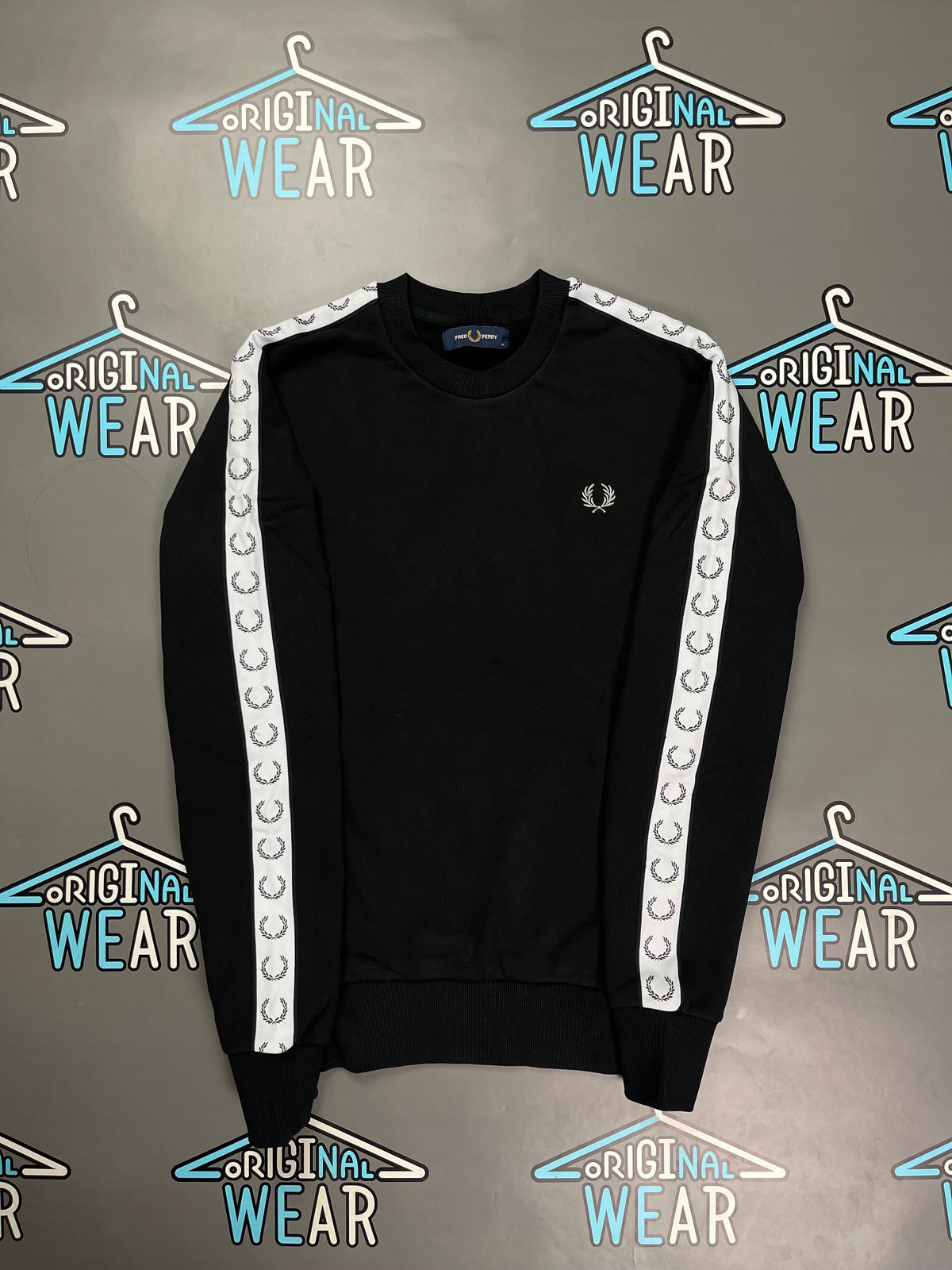 Fred Perry дукс &mdash; Слика 1 од 3