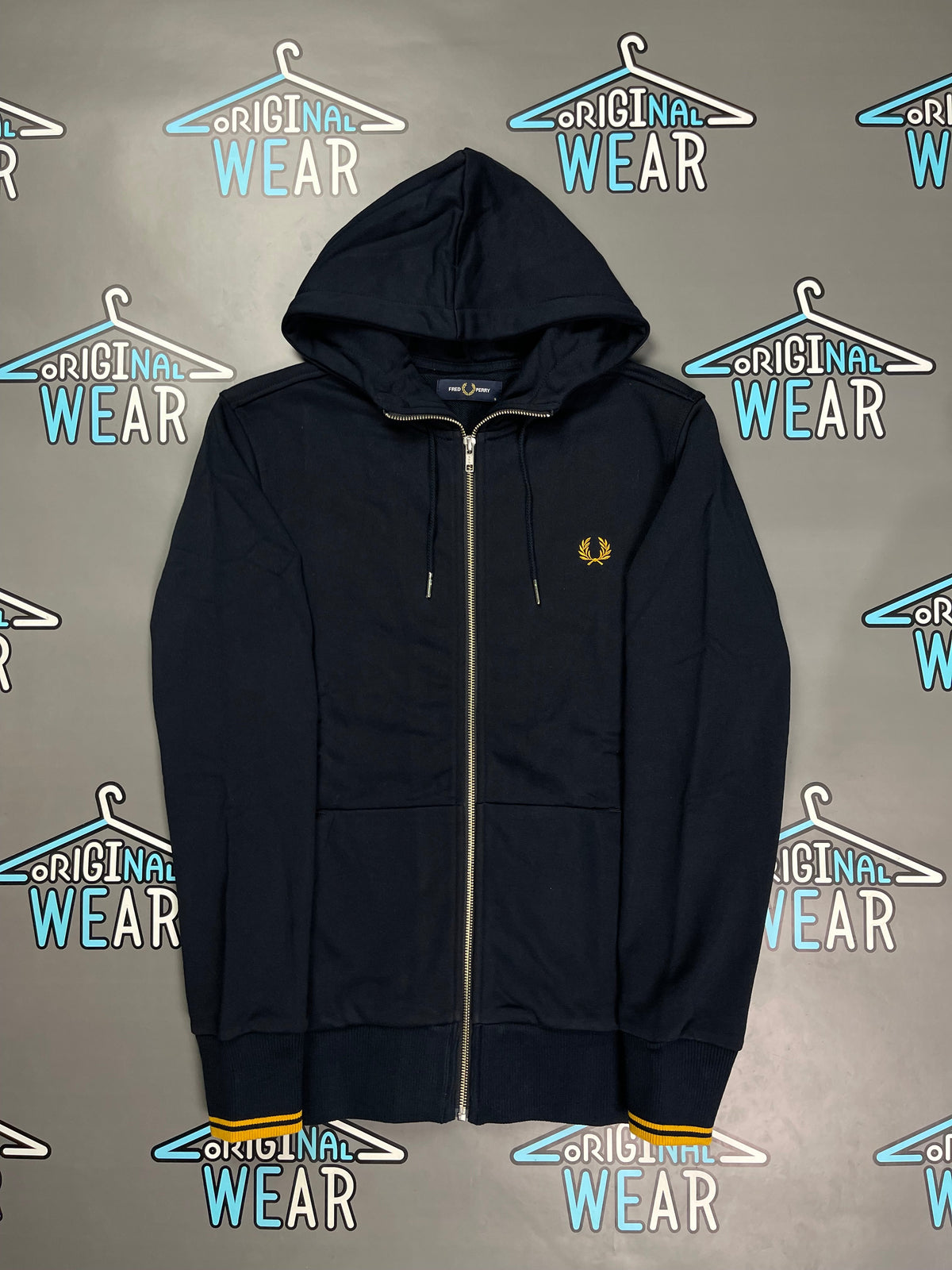 Fred Perry дукс &mdash; Слика 1 од 4