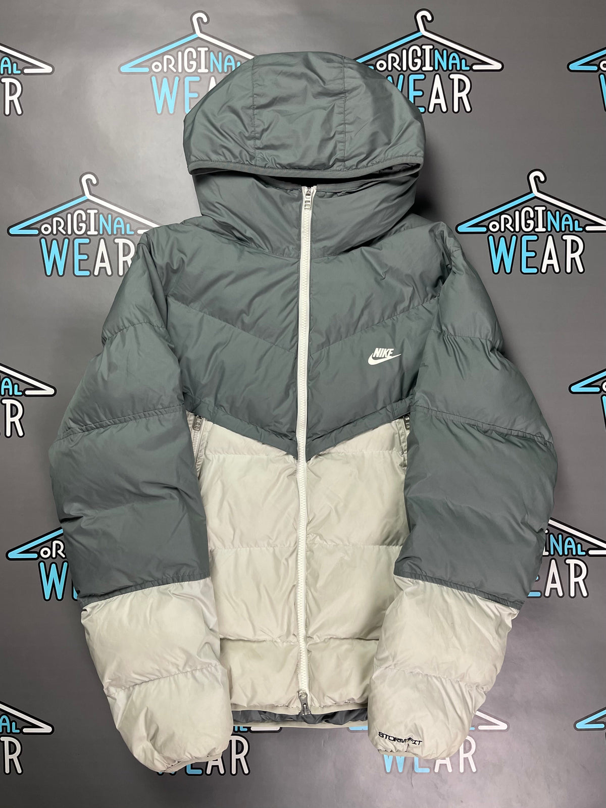 Nike Јакна &mdash; Слика 1 од 4